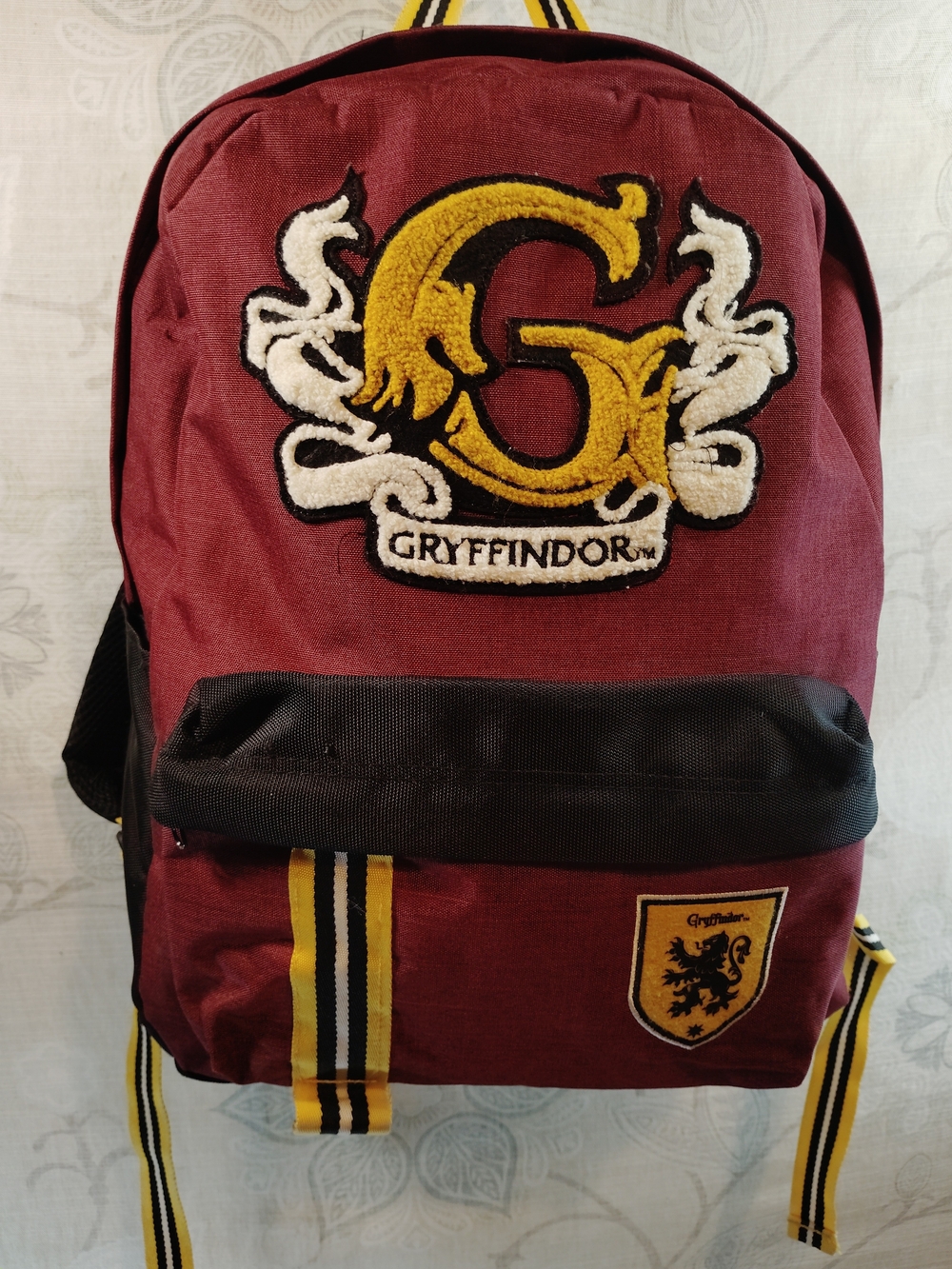 Harry Potter -Gryffindor Burgundy and Black Crest Backpack